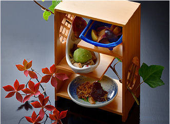 秋の料理 木箱
