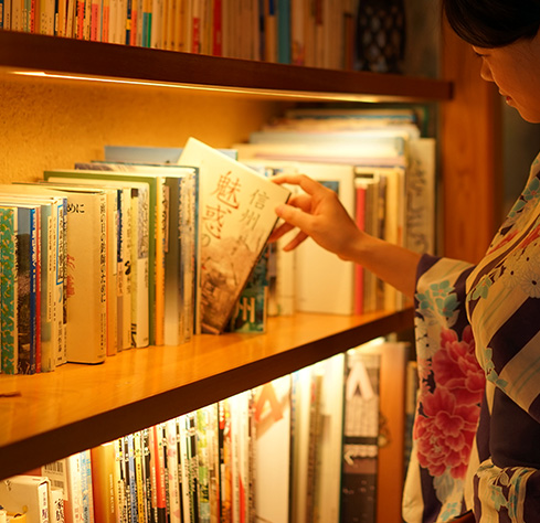 売店 書棚